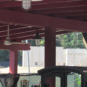 Pride of Africa - Lion Building Construction