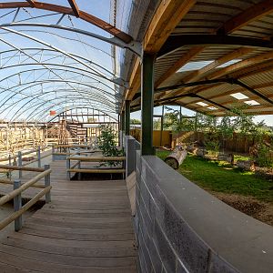 Outback Aviary / Wombats (exhibit complex) : Hamerton : 02 Sep 2018