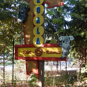 8/12/2018 - Unique Koala Exhibit Sign