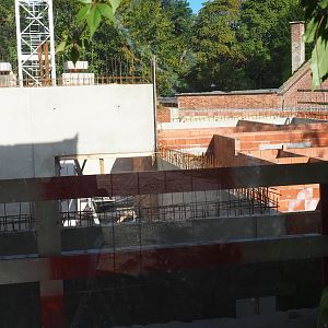 Construction site for the new bonobo building