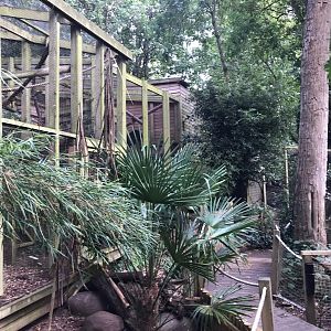 Enclosures and aviaries 150918