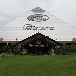 Memphis Bass Pro Shop - Exterior