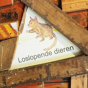 Free-ranging animals sign