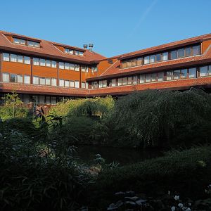Bird-friendly garden and hotel building (Sep 2nd, 2018)