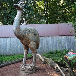 Giant elephant bird (Aepyornis maximus) statue (Sep 2nd, 2018)