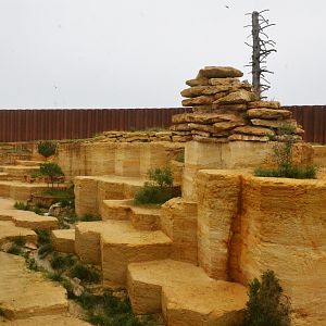 Snow Leopard Enclosure from Upper Viewing at Doué-la-Fontaine, 15/06/18