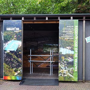 Container with information of the construction of Burgers' Bush (Sep 16th, 2018)