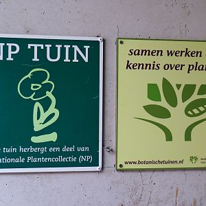Botanical garden signs (Sep 16th, 2018)