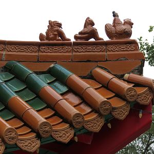 CHINA - Entry Pagoda Figures