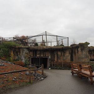 Polar bear viewing area and entrance to polar bear viewing cave (Nov 10th, 2018)