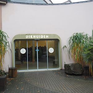 Entrance to the pachyderm wing (Nov 10th, 2018)