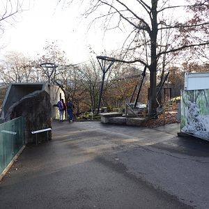 View towards Snow leopard enclosure 011218