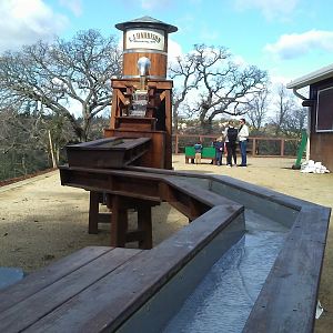 Gold panning thing for kids
