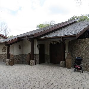 Expedition Peru - Lodge Exterior