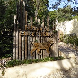 Entrance signage for the "Tapada do Lince-ibérico" complex