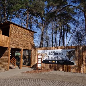 Observation tower at wolf enclosure