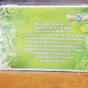 Sign about brown capuchin Mikey (Aug 28th, 2018)