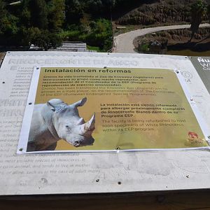 Signage on (Temporarily-empty) Rhino Paddock at Selwo Aventura, 13/03/19