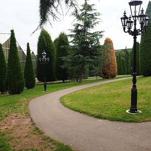 View of gardens near Tropical hall (Aug 28th, 2018)