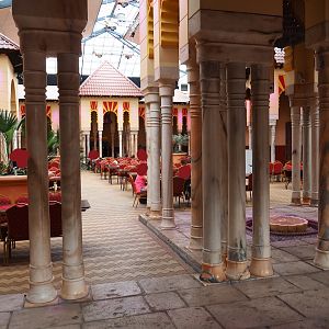 Gaudy Spanish restaurant interior (Aug 28th, 2018)