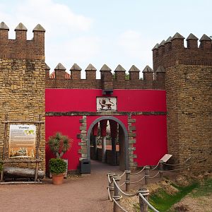Weird castle in the Moroccan area (Aug 28th, 2018)