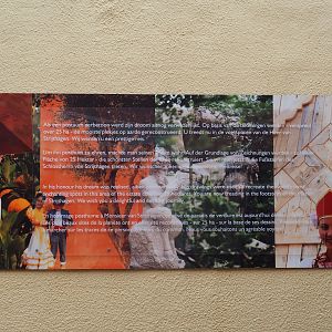 Sign about the history of Mondo Verde (Aug 28th, 2018)