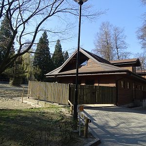 Krakow Zoo 04/2019: Stables and part of zebra enclosure