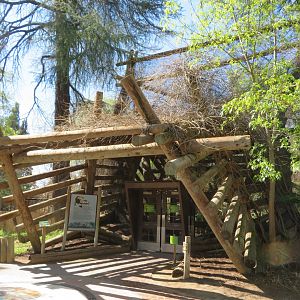 Tropical Aviary Entrance