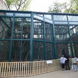 Spix's Macaw and Lear's Macaw aviaries