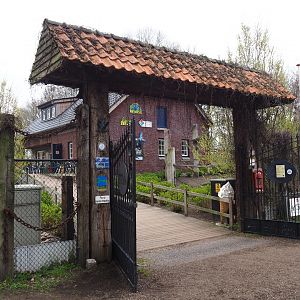 Entrance to Zie-Zoo, 2019-04-09