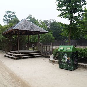 Indian rhinoceros viewing area and new themed waste containers, 2019-06-26