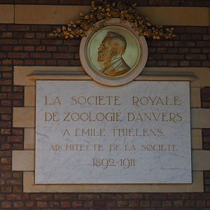 Architect Emile Thielens memorial plaque, 2019