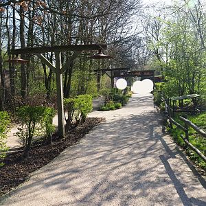 Path fowards the ticket offices, 2019-03-30