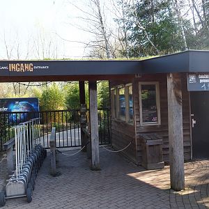 Entrance and ticket checkpoint, 2019-03-30