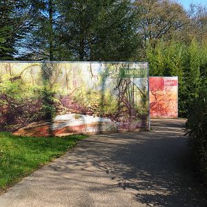 Signage in the entrance area, 2019-03-30