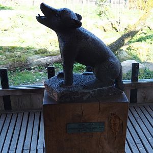 Wolf statue, 2019-03-30