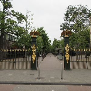 Zoo Entrance at 6:30 a.m.