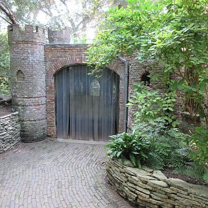 Walk-Through Owl Exhibit (4 species)