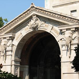 Astor Court Zoo Center