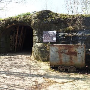 Replica of a coal mine - Exterior, 2019-03-30