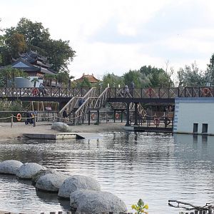 Penguin - Seal enclosure