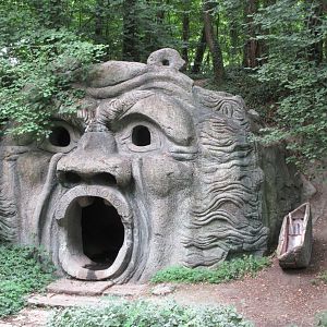 Bizarre Face (probably 20 feet tall)