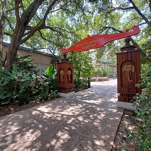 Jul. 2019 - McNair Elephant Habitat - Entrance