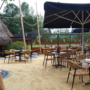 New Savanna Lodge restaurant terrace, 2019-07-21