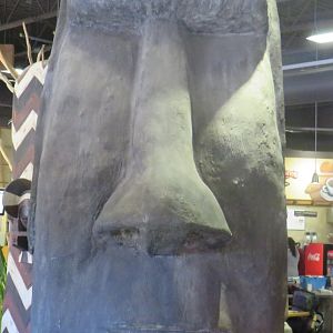 Moai head in main restaurant