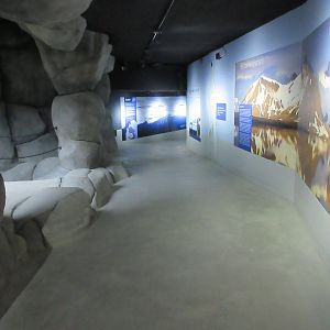 Eismeer - underground viewing area