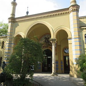 Antelope/Giraffe House