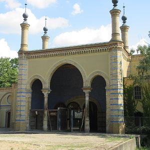 Antelope/Giraffe House