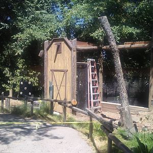 Current state of former burrowing owl and magpie exhibits