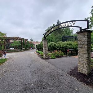 Aug. 2019 - Bird Garden Entrance